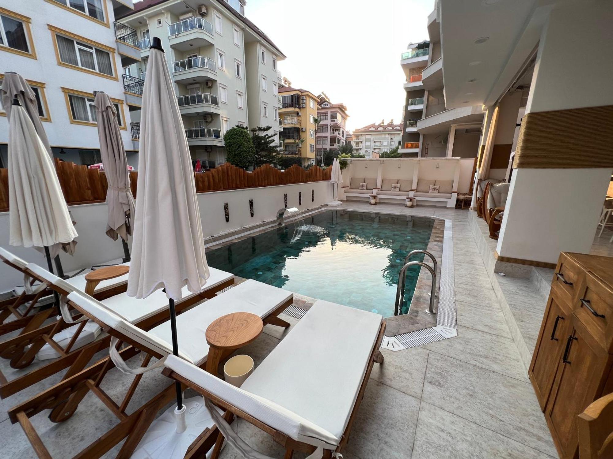 אלאניה Oji Hotel מראה חיצוני תמונה
